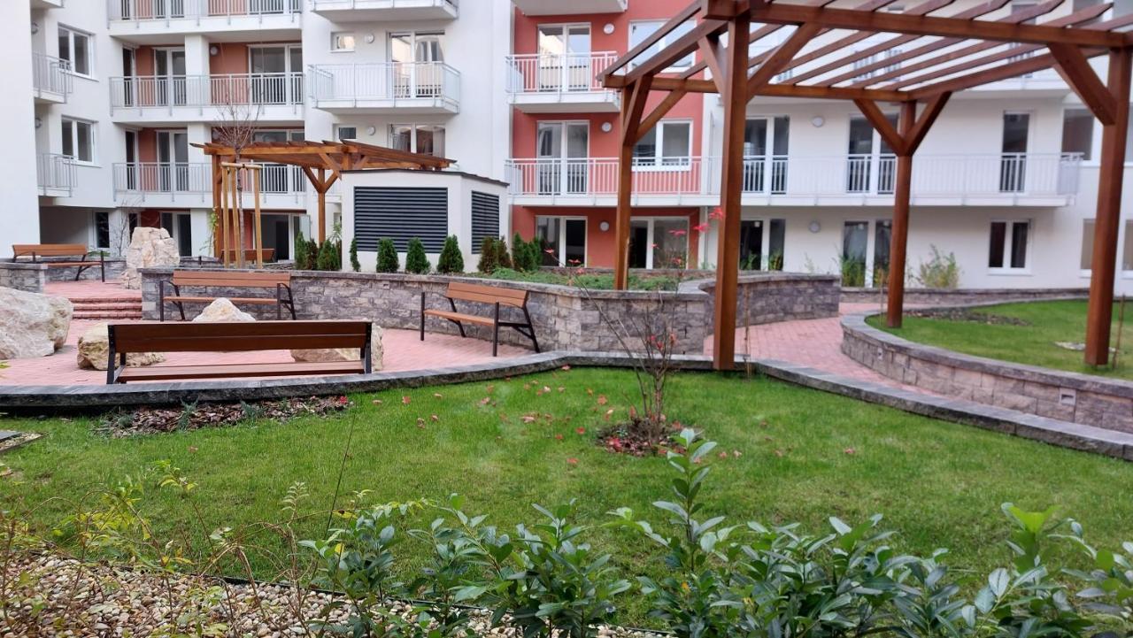 N&Z Apartman Close To The Downtown Apartment Budapest Exterior photo